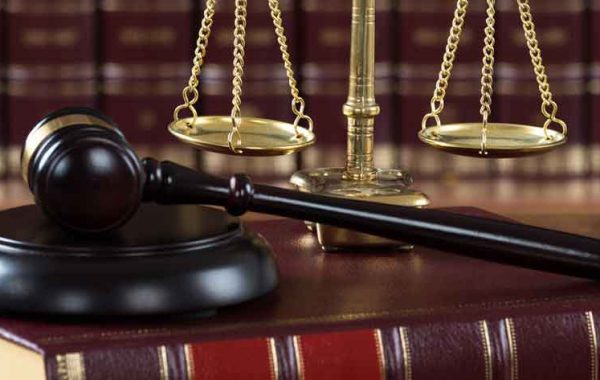 ویژگی‌های وکیل میثم باقریان